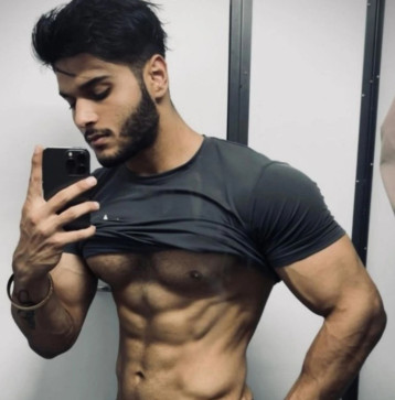 Raaz, 25, India
