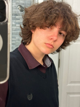 Elliot, 18, Canada
