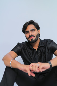 Parth, 21, India