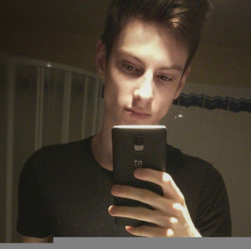 Ethan Moreau, 21, Canada