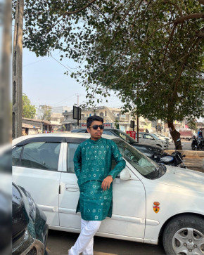 Patel Vraj, 18, India