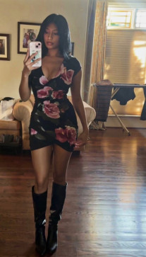 Anaya, 26, United Kingdom