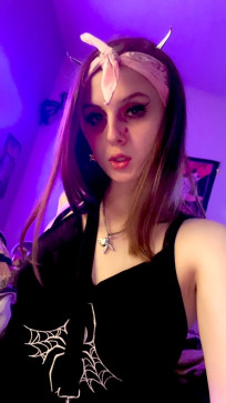 Haylee, 22, United States