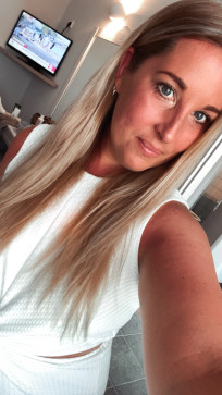 Lina, 38, Sweden