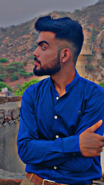 Avee Hasan, 18, India