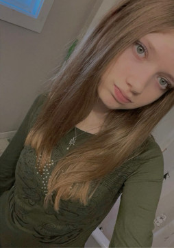 Jayda, 18, United States
