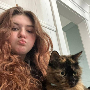 Jannelapoks, 21, Brazil