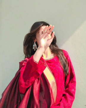 Avanti, 27, India