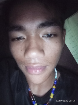 Cruz, 18, Philippines