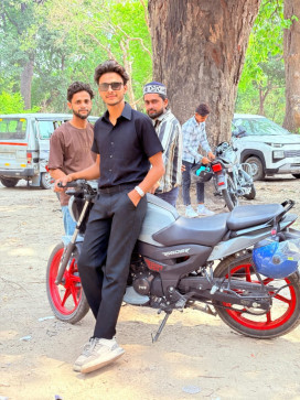 Arshad Sheikh, 18, India