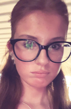 Moa, 18, Sweden