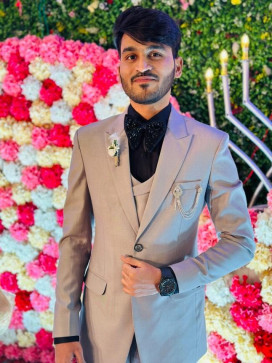 Shaikazan, 25, India