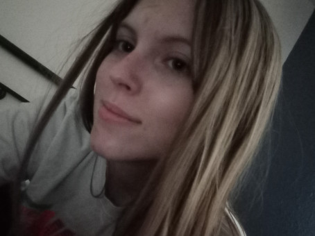 Aria, 19, United States