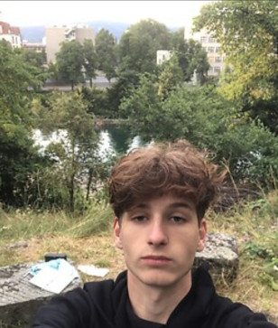 Sean, 18, Ireland