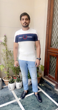 Div, 30, India