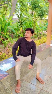 Ahtesham, 25, India