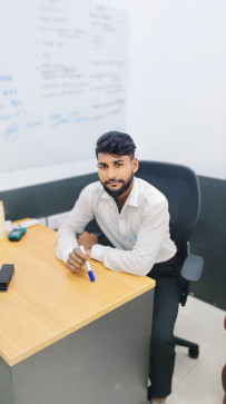 Faiz, 23, India