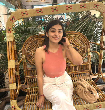Tanya, 22, India