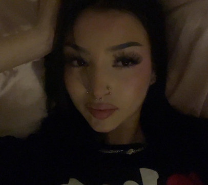 Samantha, 18, United States