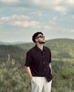 Raghav, 20, India
