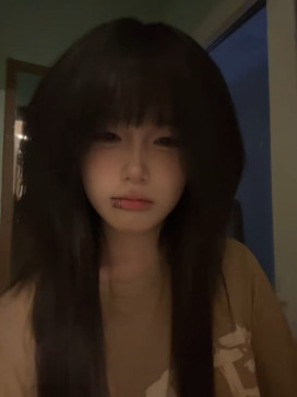 Kh Huyenz_, 18, Viet Nam
