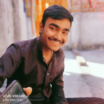 Amit, 20, India