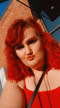 Caitlyn, 21, United States