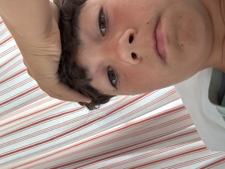 Lucas, 18, Spain