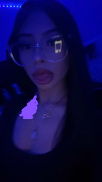 Ashley, 18, United States