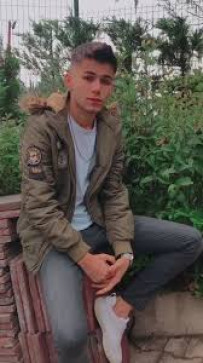 Emre, 18, Canada