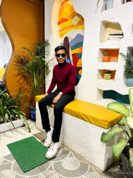 Rishi, 20, India