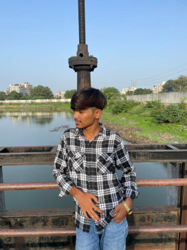 Arman, 19, India