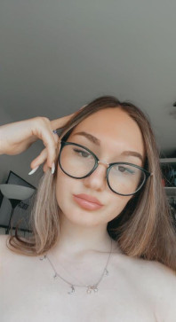 Cynthia, 23, United States