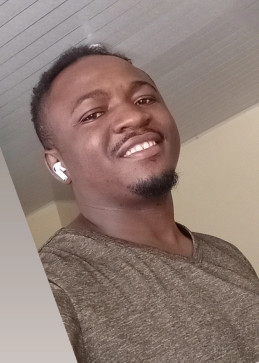 Bryto, 32, Zambia