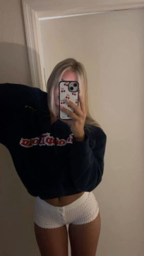 Ezzy, 18, United States