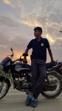 Jorden, 18, India