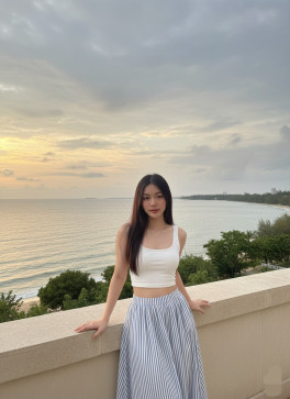 Kate, 19, China