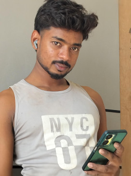 Tanshu Ji, 18, India