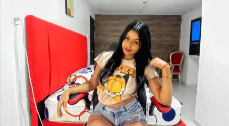 Vanessa, 24, India
