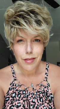 Gifty, 41, United Kingdom