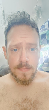 Ivan Catt, 34, Spain