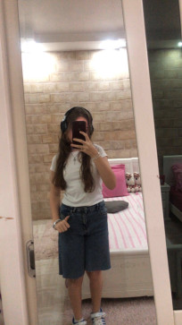 Dina, 18, Algeria