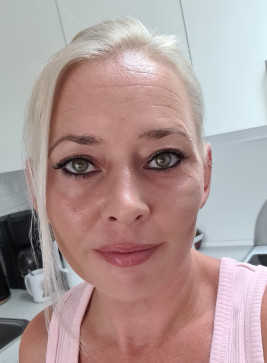 Tessa H, 40, Denmark