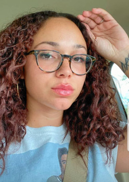 Esther, 30, United States