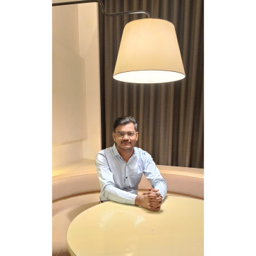 Darshil, 23, India