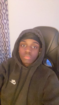 Tee, 18, United States