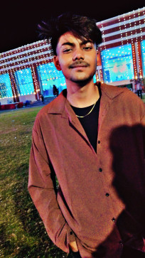 Akshit, 19, India