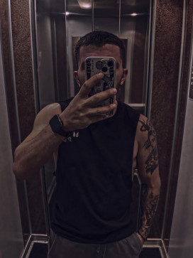 George, 27, Greece