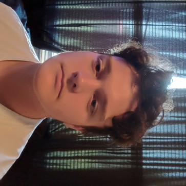 Ky Rhoades, 18, United States