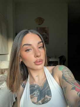 Maria, 21, Argentina